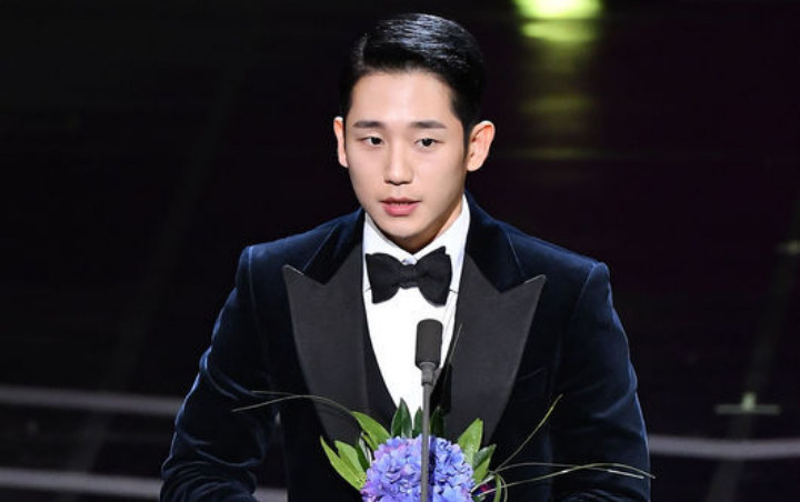 APAN 2018: Jung Hae In Dinilai Tak Layak Raih Excellence Award Actor