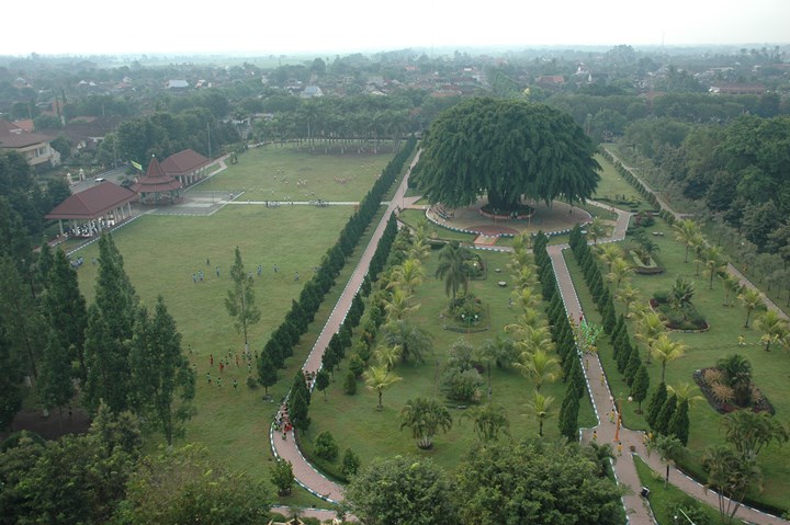 Alun-Alun Kota Lumajang, Jawa Timur