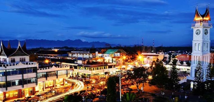 Alun-Alun Bukittinggi, Sumatera Barat