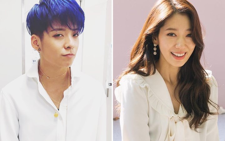 Duduk Sebelah Amber, Kecantikan Park Shin Hye di Seoul Fashion Week Jadi Sorotan