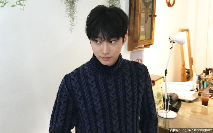 Jinyoung B1A4 Cerita Rasanya Bintangi 'Because It's My ...