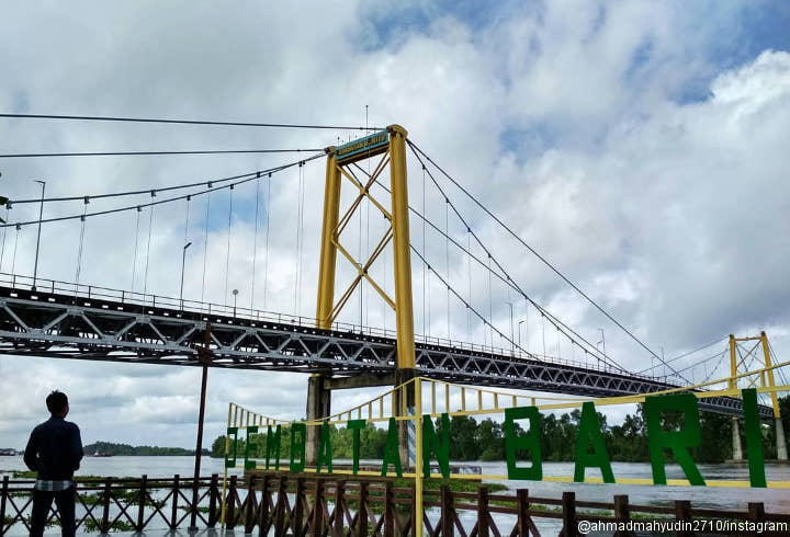 Jembatan Barito di Banjarmasin