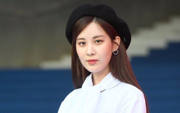 The Seoul Awards 2018: Meski Udara Dingin, Seohyun Percaya Diri Gunakan Gaun Terbuka di Red Carpet