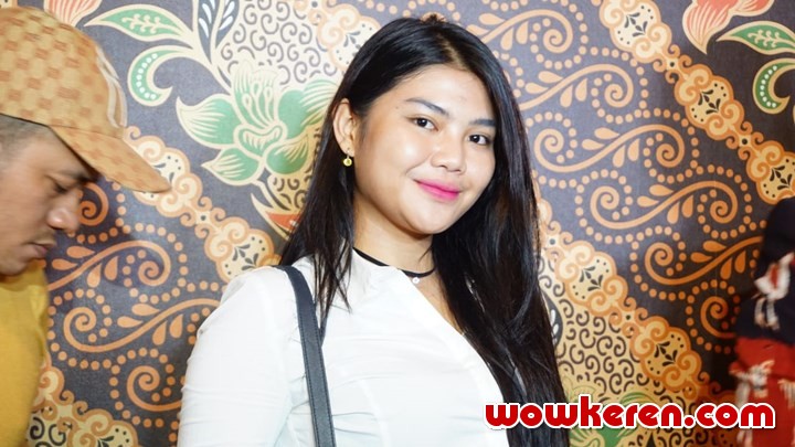 Ditanya Soal Perasaannya dengan Dewi Persik, Ini Jawaban Rosa Meldianti