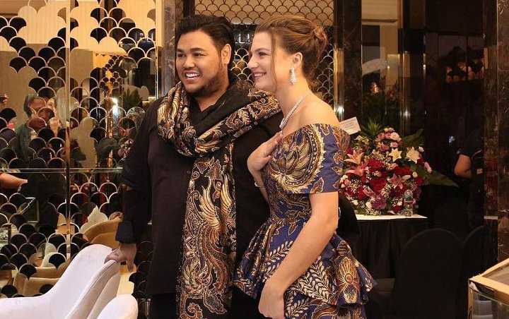 Bikin Bangga Ivan Gunawan Dipercaya Merancang Gaun Putri