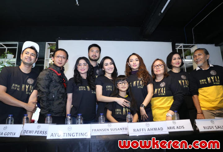 Tak Sabar Tayang, Ini Senyum Hangat Para Pemain dan Pendukung Film 'Nyai'