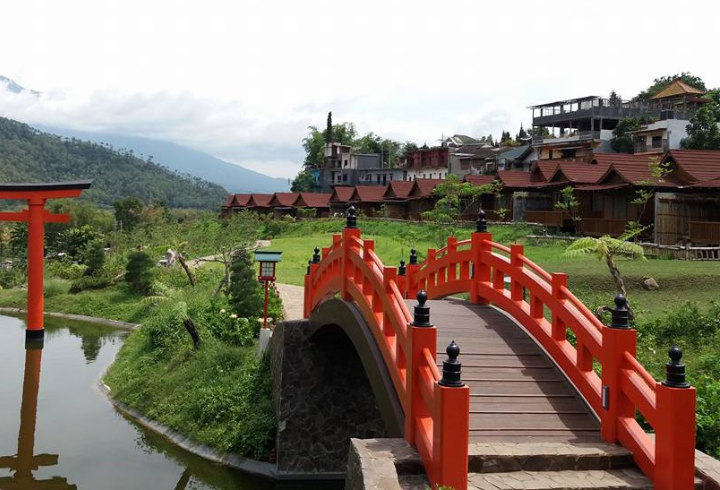 Wisata The Onsen di Malang Bak Berada di Jepang