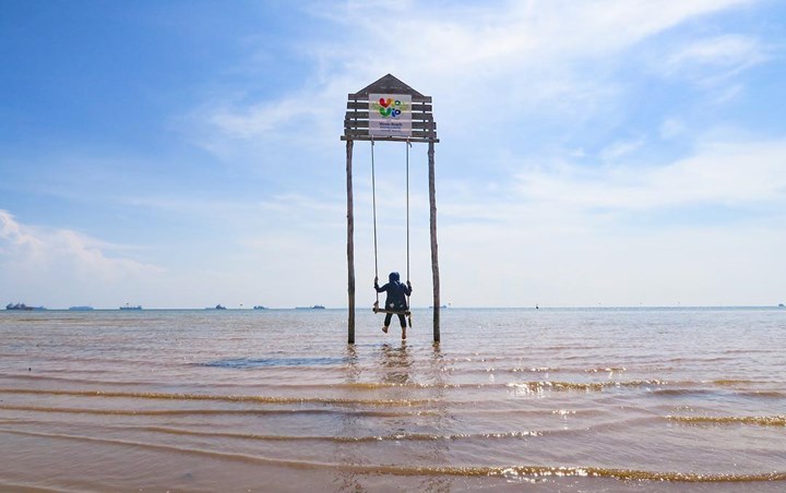 Pantai Viovio yang Kekinian