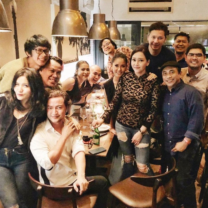 Tersenyum Sumringah, Maia Estianty Menyambut Status Baru Bersama Geng Tempe