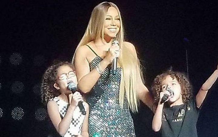 Mariah Carey Buka Konser di Candi Borobudur Dengan Lagu 'Indonesia Raya'