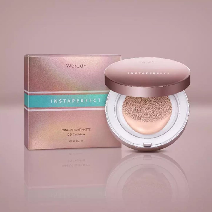 Produk Baru dari Merek Lokal Terbaik, Wardah InstaPerfect Mineralight Matte BB Cushion 