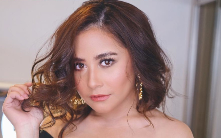 Rayakan Hari Diwali Dandan Cantik Bak Putri India, Prilly Latuconsina Gembok Kolom Komentar