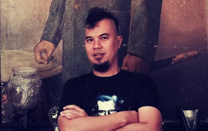 Pamer Foto Bawa Papan Nama Bak Maling Motor, Ahmad Dhani Bakal Dipenjara?