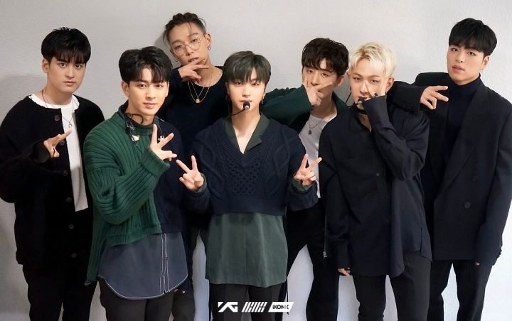 Peluk Fans Hingga Receh Gunakan Bahasa Indonesia, Intip Serunya Fansign iKON di Jakarta