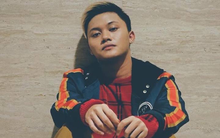 Beri Bocoran Album Baru, Rizky Febian Berdansa Bareng Wanita Cantik