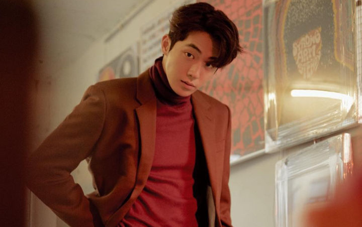 Pasang Tampang Ganteng di Sampul Majalah, Nam Joo Hyuk Ungkap Tiga Motto Hidup