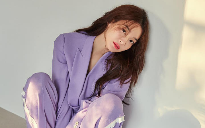 Cantik dan Elegan di Pemotretan, Shin Min A Curhat Alami Masa-Masa Sulit Selama 2018 