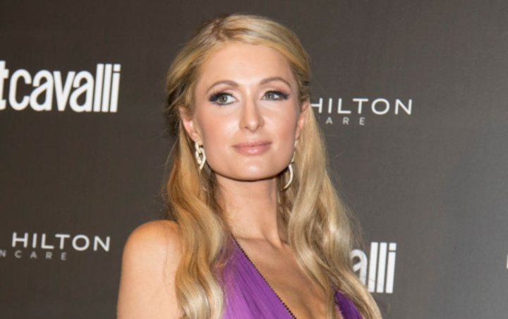 Putus dari Chris Zylka, Paris Hilton Tak Mau Kembalikan Cincin Tunangan Seharga Rp 29 Miliar