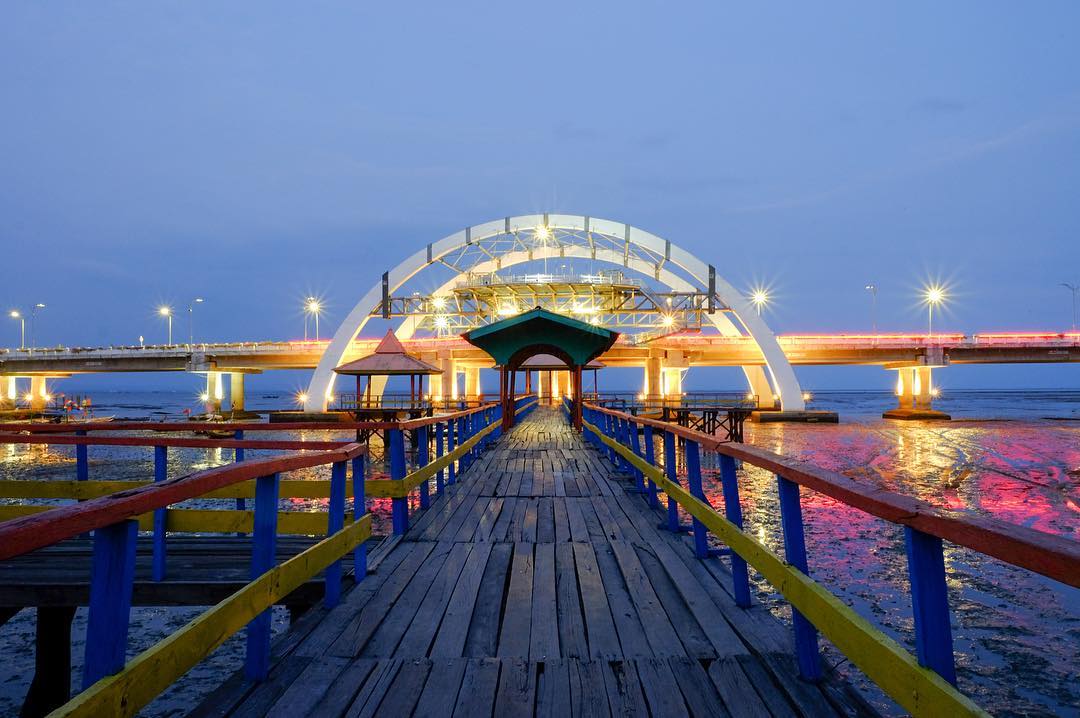 Ingin Menikmati Panorama Laut di Surabaya? Mari ke Pantai Ria Kenjeran