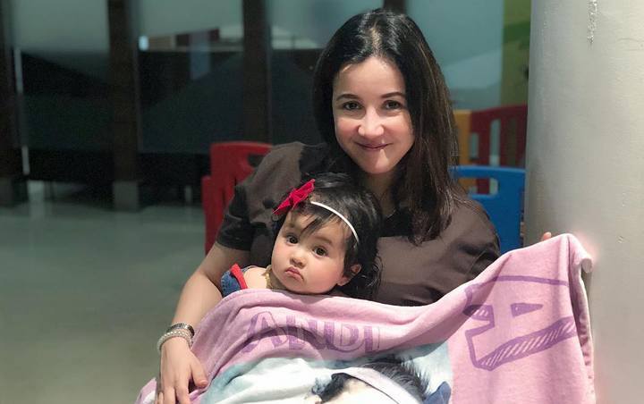 Putri Andi Soraya Kabur Wajah Imut Menggemaskan Sang Bayi