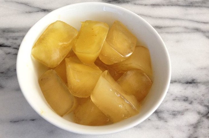 Atasi Kulit dan Mata Lelah dengan Es Batu yang Dipadu dengan Green Tea