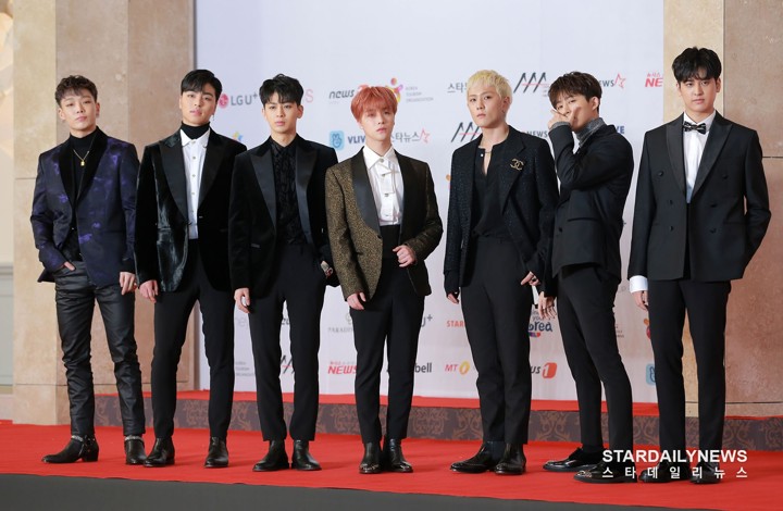 iKON Memeriahkan Asia Artist Awards 2018
