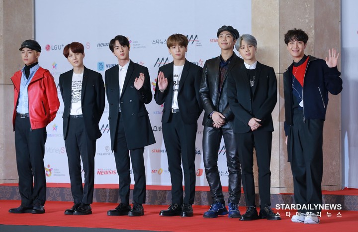 BTS Hadir di Asia Artist Awards 2018 dengan Personel Lengkap