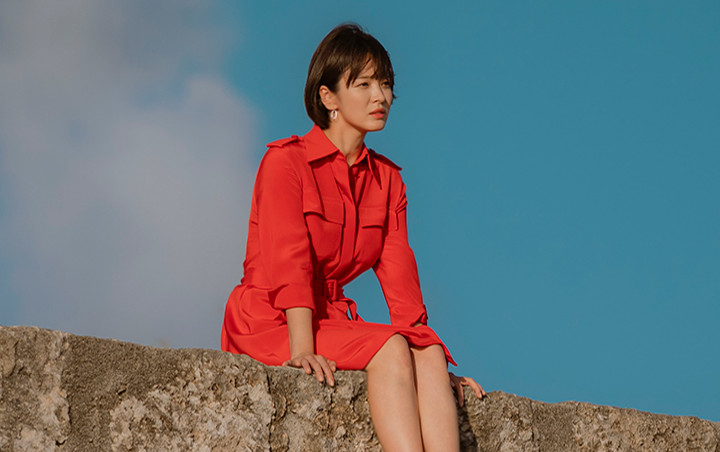 Segini Harga Dress Merah Ikonik Song Hye Kyo di 'Encounter'