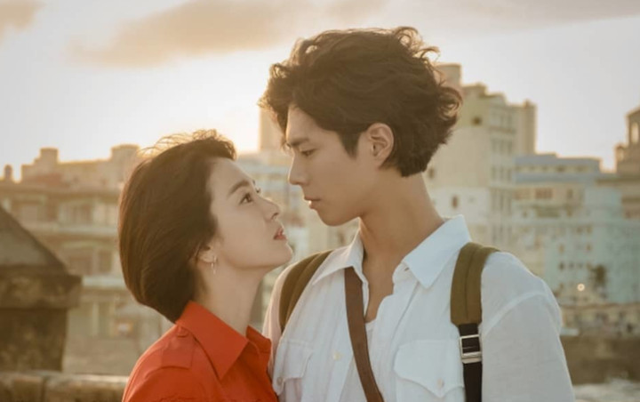 tvN Ungkap Rahasia di Balik Sinematografi Cantik Drama Song Hye Kyo dan Park Bo Gum