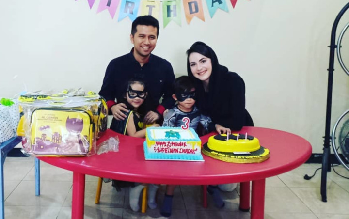 Emil Dardak Mau Gantikan Momong Anak, Arumi Bachsin Ngaku Tambah Cinta
