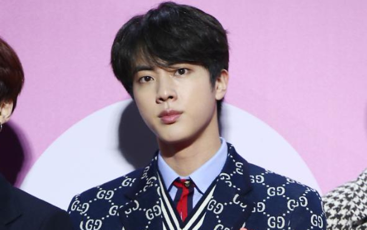 Bukti Ganteng Sedunia, Jin BTS Masuk Daftar 10 Pria dengan Bentuk Wajah Paling Ideal