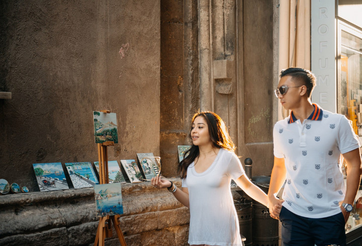 Tak Kenal Lelah Keliling Pasar Sorrento, Italia