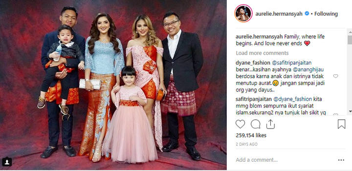 Aurel Pajang Foto Keluarga Bareng Ashanty, \'Balas Dendam\' Ke Krisdayanti?