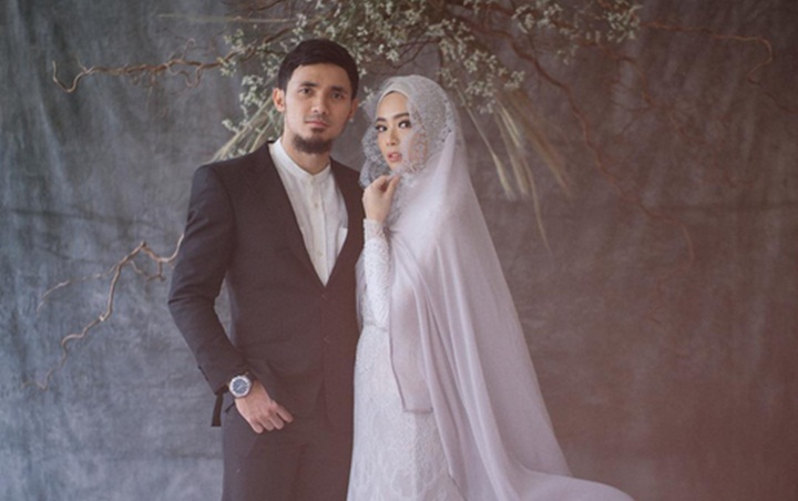 Dikabarkan Nikah Tanpa Restu Ortu Lindswell Kwok, Achmad Hulaefi Bagi Foto Romantis di Hari Bahagia