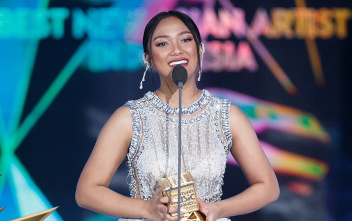 MAMA 2018: Tampil Memukau dan Berhasil Raih Penghargaan, Marion Jola Jadi Trending