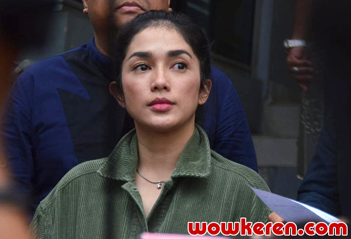 Anak Disamakan dengan Kotoran Bikin Ussy Sulistiawaty Meradang 