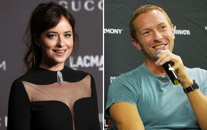 Demi Melamar Dakota Johnson, Chris Martin Sengaja Menunggu Mantan Istrinya Menikah Lagi 