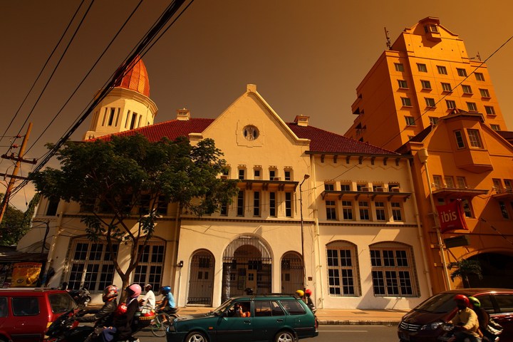 Gedung Cerutu Landmark Kawasan Kota Lama