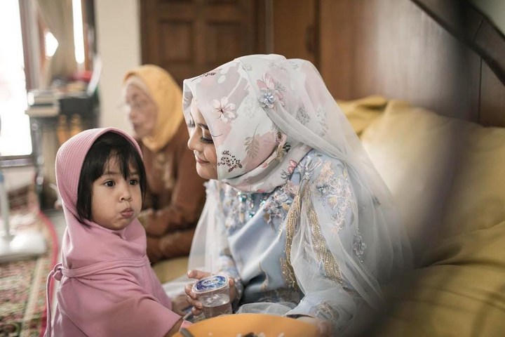Aura Keibuan Tasya Kamila Nampak Terpancar