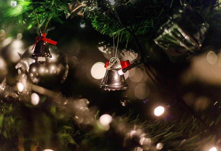 Lonceng di Hari Natal Sebagai Lambang Kegembiraan dan Kemeriahan