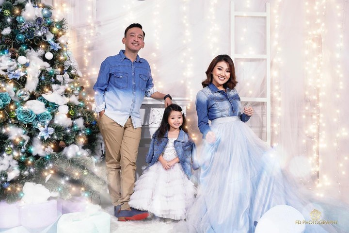 Ruben Onsu Bahagia Rayakan Momen Natal Bareng Sarwendah dan Thalia