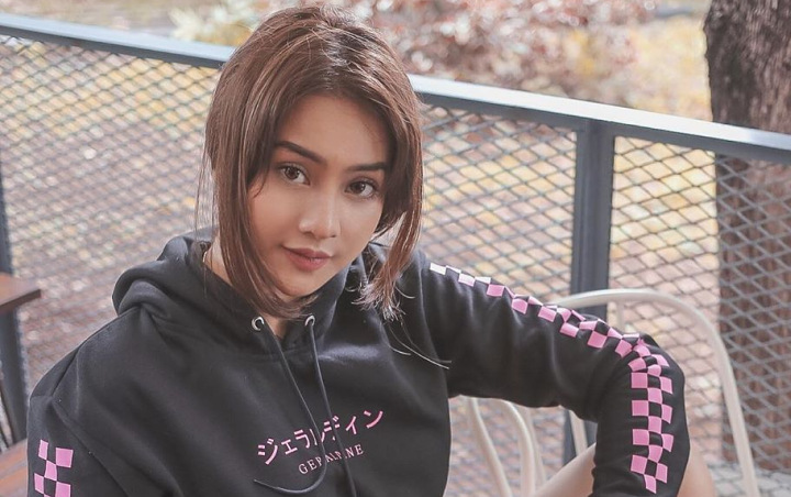 Anya Geraldine tampil beda dengan rambut palsu, begini reaksi netter yang malah salfok.