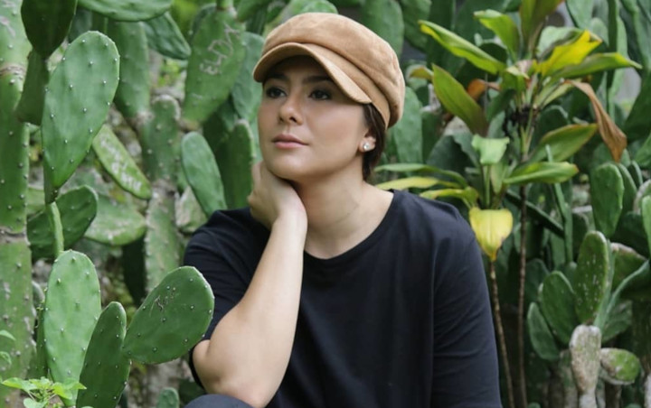 Wulan Guritno Tampak Awet Muda, Netizen Mbanyol 'Sakitnya Tuh Di sini'