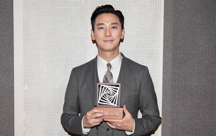 aktor film korea terbaik asosiasi korean film marketers rilis daftar aktor terbaik aktor film korea terbaik asosiasi korean film marketers rilis daftar aktor terbaik