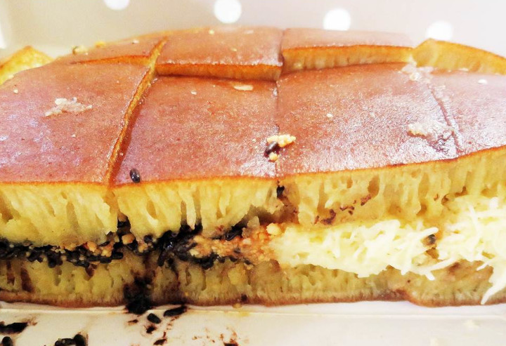 Martabak Manis atau Terang Bulan