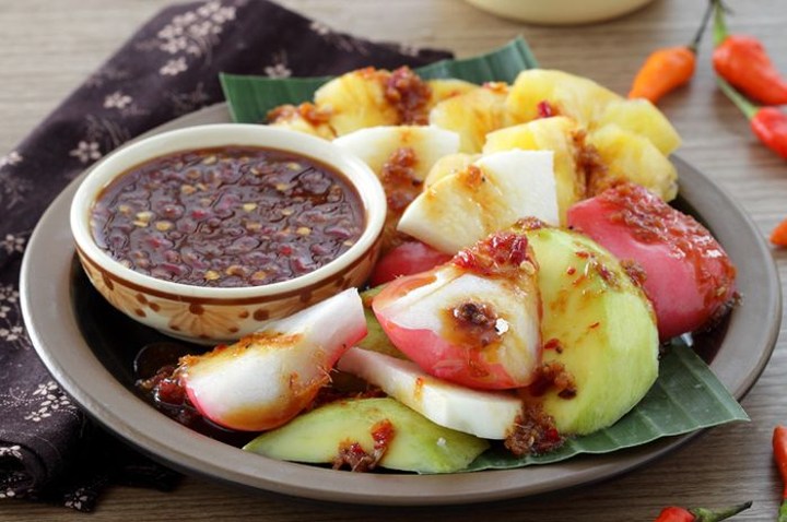 Rujak Buah atau Lotis