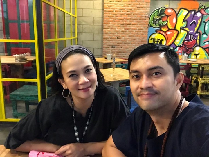 Hampir 20 Tahun Menikah, Anjasmara dan Dian Nitami Masih Harmonis