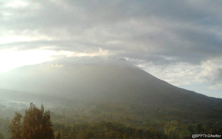 Gunung Merapi Muntahkan Lava Pijar, Warga Diminta Jauhi Radius 3 KM