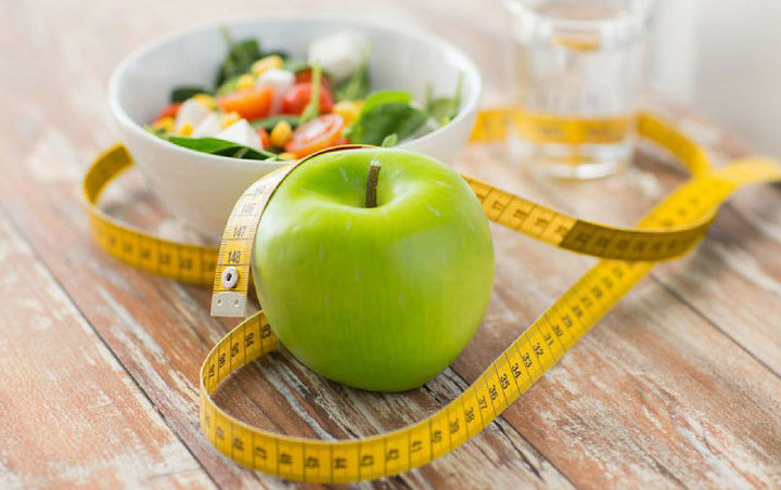 Makan 6 Kali Sehari Jarang Bersenam Tapi Wanita Ini Berjaya