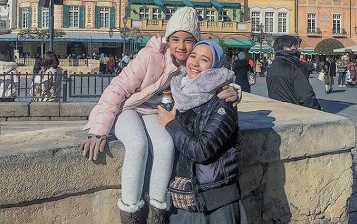 Foto Liburan Bareng Alessya, Laudya Cynthia Bella Banjir Pujian